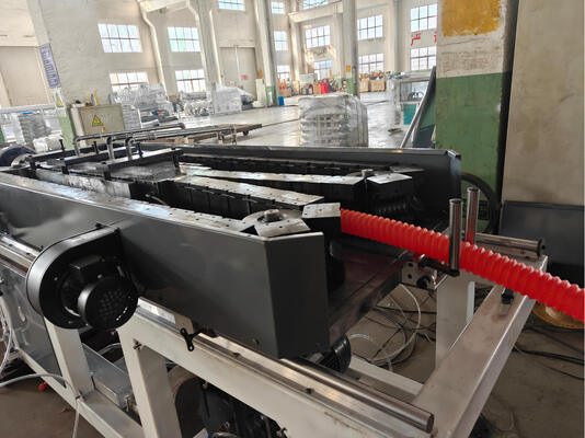 Double Wall Corrugated Pipe Extrusion Line with Siemens Frequency Controller and 20CrMnTi Gear Material for Robust HV>740 Barrel Screw Performance