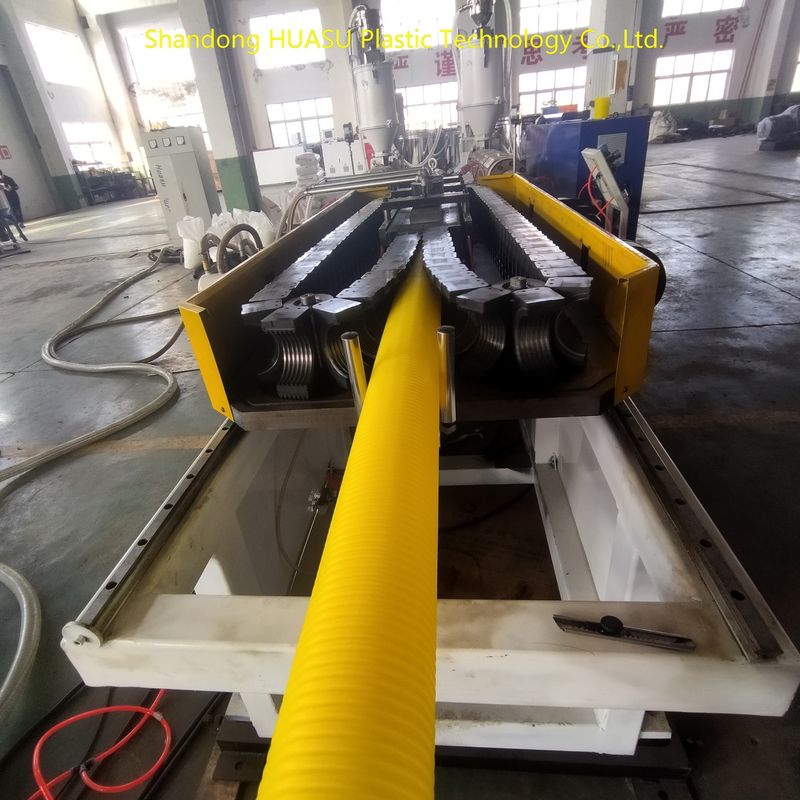 Maszyna do produkcji rur falistych dwuściennych o mocy 100-1000kW z kontrolą PLC i chłodzeniem wodnym dla konfigurowalnej wydajności