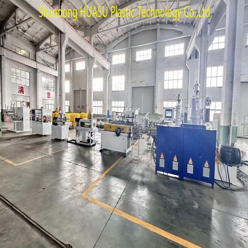 Profesjonalna maszyna do produkcji rur falistych z elektryką Siemens/ABB, prędkość linii 2-20 m/min i konfigurowalna moc