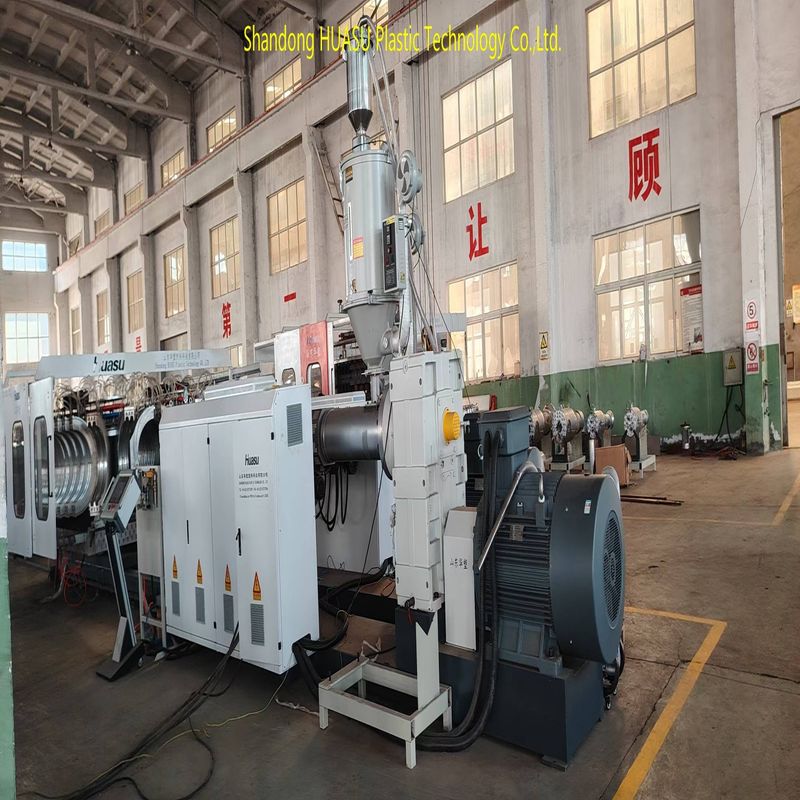 Zastosowalna linia wytłaczania rurociągów z podwójnymi ścianami o pojemności 60-2000 kg/h z systemem Siemens PLC i horyzontalnym korrugatorem