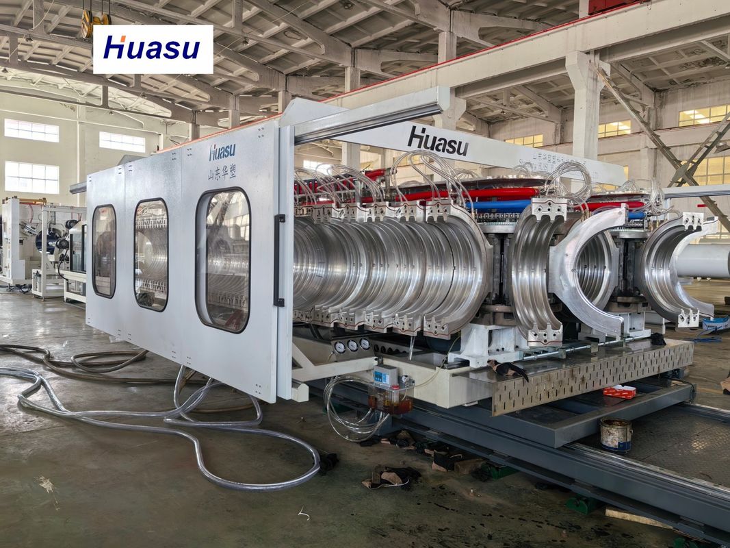 Automatyczna linia produkcyjna rur falistej z PVC o średnicy rur 32-1600 mm, pojemności 60-2000 kg/h i system PLC Siemens