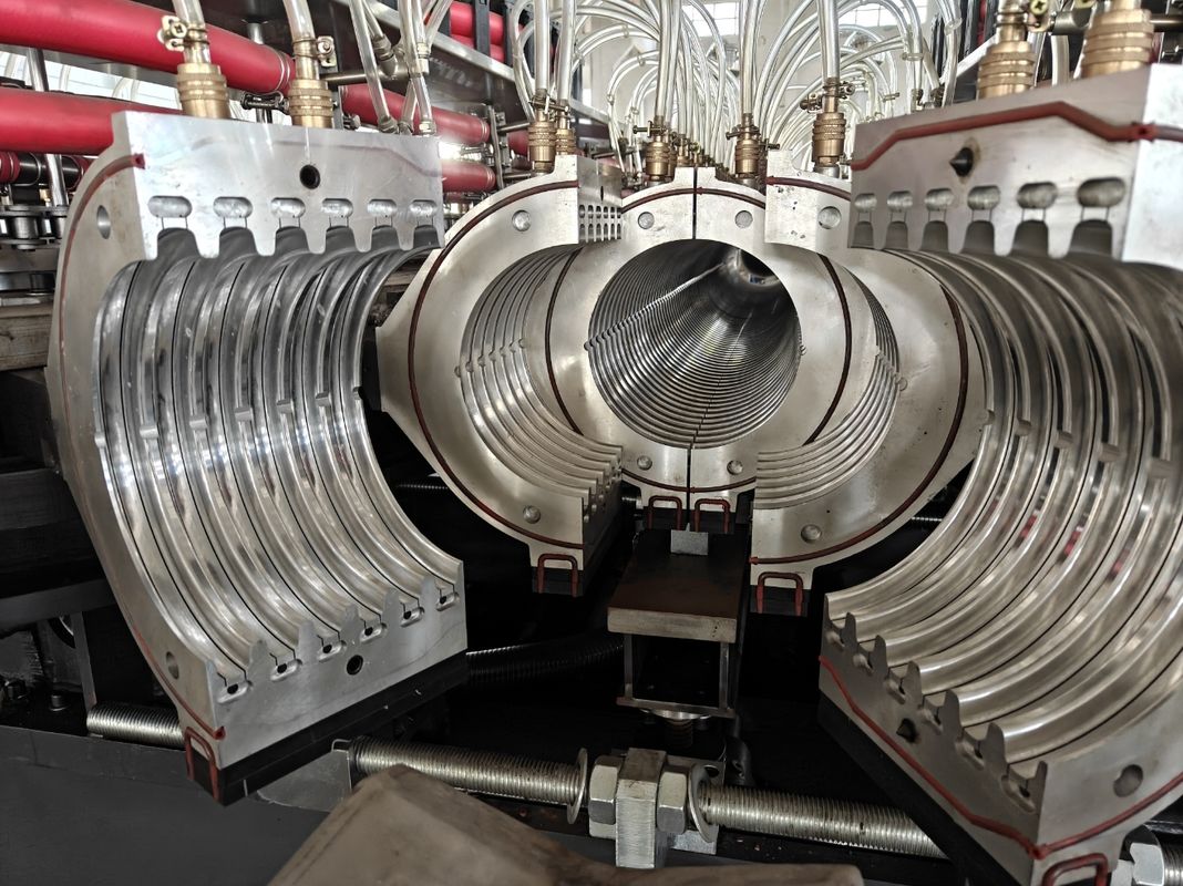 Linia wytłaczania rur DWC z stożkową wytłaczką dwuskrętową o średnicy rur 32-1600 mm i pojemności 60-2000 kg/h