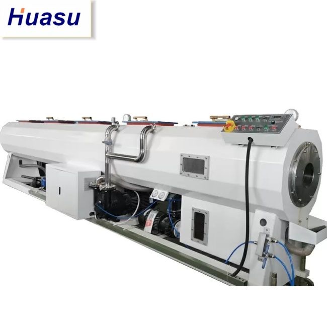 Linia do wytłaczania rur falistych dwuściennych z zakresem średnic cięcia 32-1600mm i procesem chłodzenia wodnego, wyposażona w technologię Siemens PLC