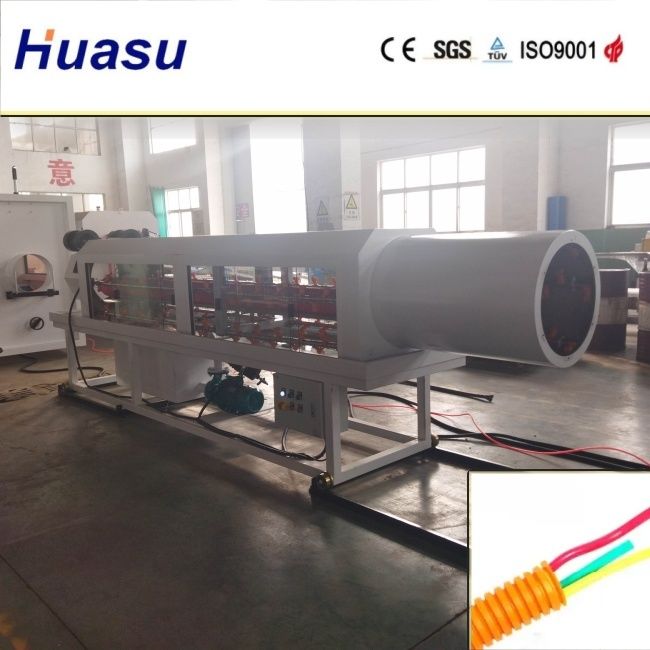 Linia do wytłaczania rur falistych dwuściennych z zakresem średnic cięcia 32-1600mm i procesem chłodzenia wodnego, wyposażona w technologię Siemens PLC