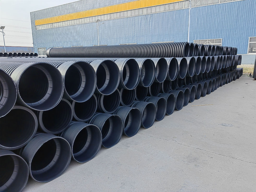 Wodny chłodzenie Dwuścienna linia wytłaczania rur falistej z dużą prędkością i materiałem śrubowym 38CrMoALA