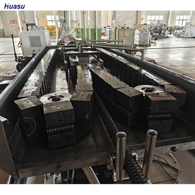 Linia wytłaczania rurociągów o jednej ścianie falistej z głębokością nitryzacji beczki od 0,4 do 0,7 mm, całkowitą mocą od 25 do 50 i sterowaniem PLC do produkcji rur