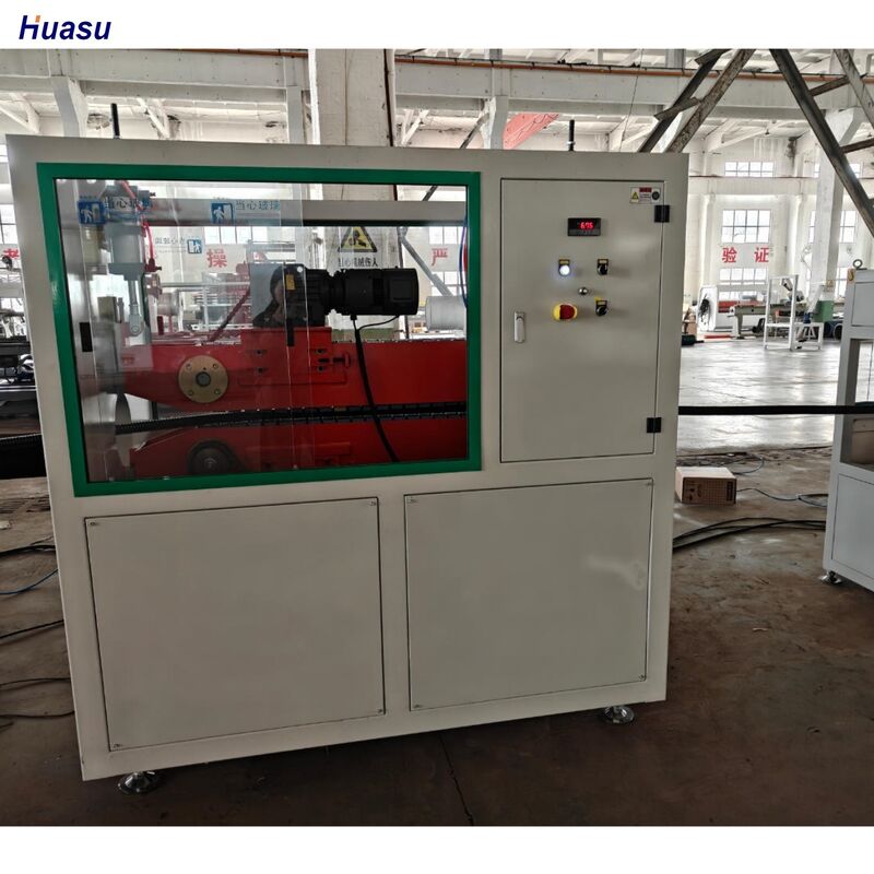 Wysokiej dokładności jednościenna linia wytłaczania rur falistej z systemami automatycznego zasilania i chłodzenia wodą