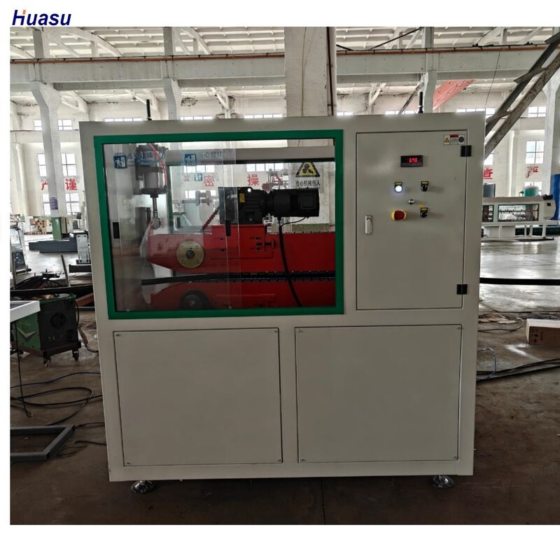 Linia do wytłaczania rur falistych z pojedynczą ścianką do chłodzenia wodą do przetwarzania tworzyw sztucznych PE z materiałem cylindra 38CrMoAlA