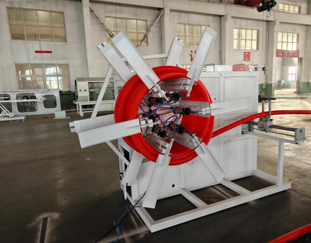 Zintegrowana linia do wytłaczania rur karbowanych dwuściennych z ekstruderem, z elektryką Siemens i wydajnością produkcyjną 100 kg/h - 2000 kg/h