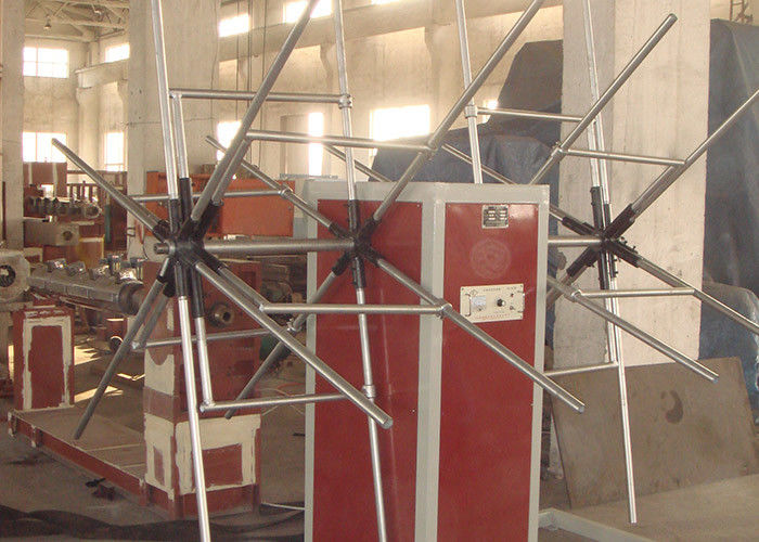 Linia do wytłaczania rur PVC 16-1200 mm Linia do wytłaczania rur falistych jednościennych PE