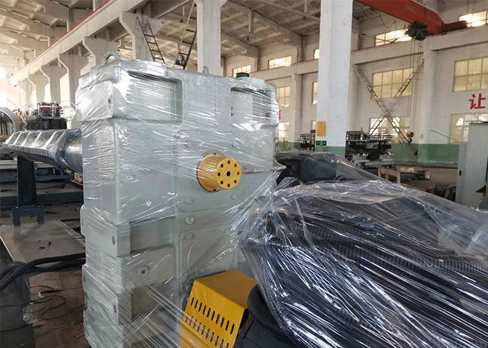 Linia do wytłaczania rur falistych z pojedynczą podwójną ścianką PE / PP / PVC z dzwonem on-line