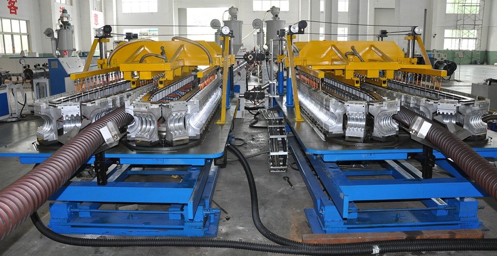 Maszyna do produkcji rur spiralnych z pojedynczym ślimakiem Maszyna do produkcji rur spiralnych o dużej prędkości
